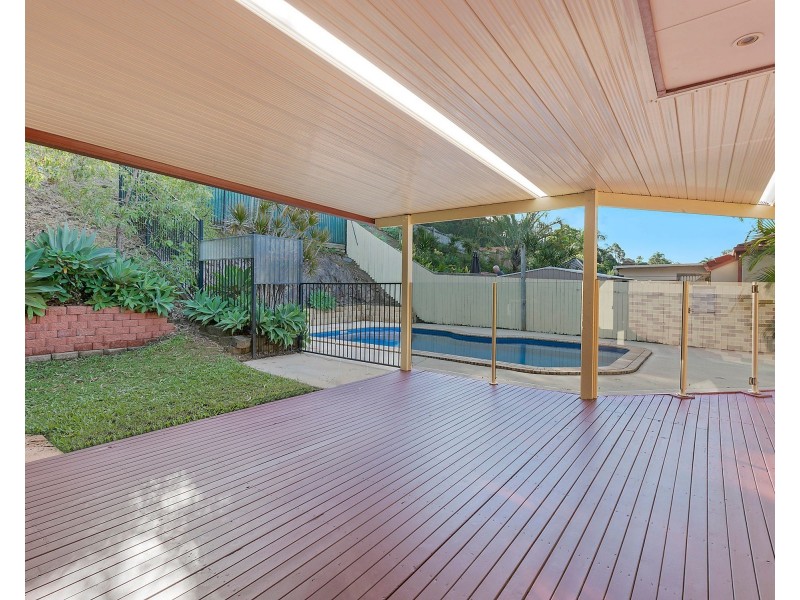 35 Davis Cup Court, Oxenford QLD 4210