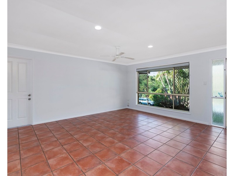 35 Davis Cup Court, Oxenford QLD 4210