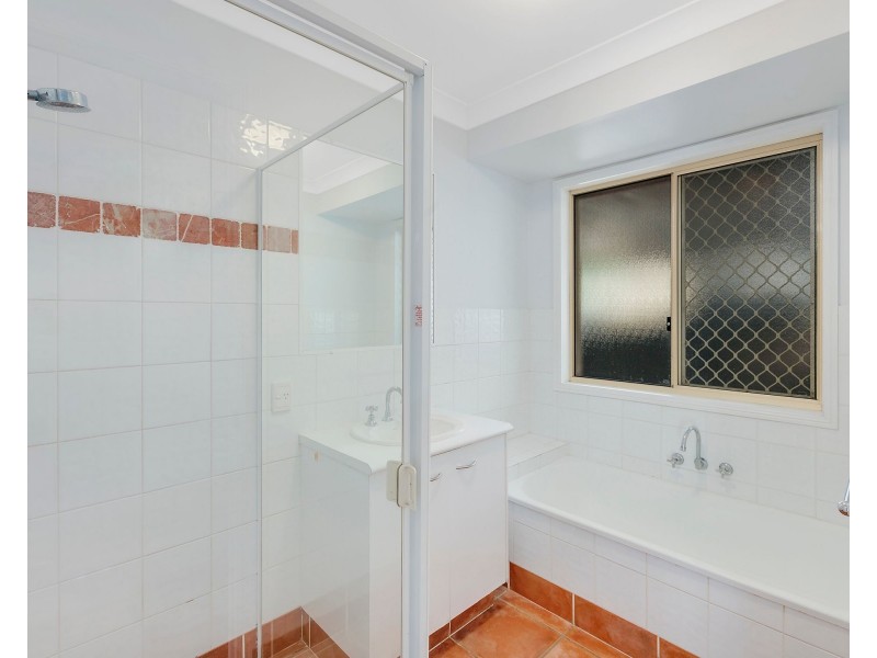 35 Davis Cup Court, Oxenford QLD 4210