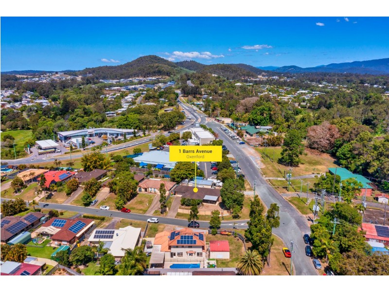 1 Barrs Avenue, Oxenford QLD 4210