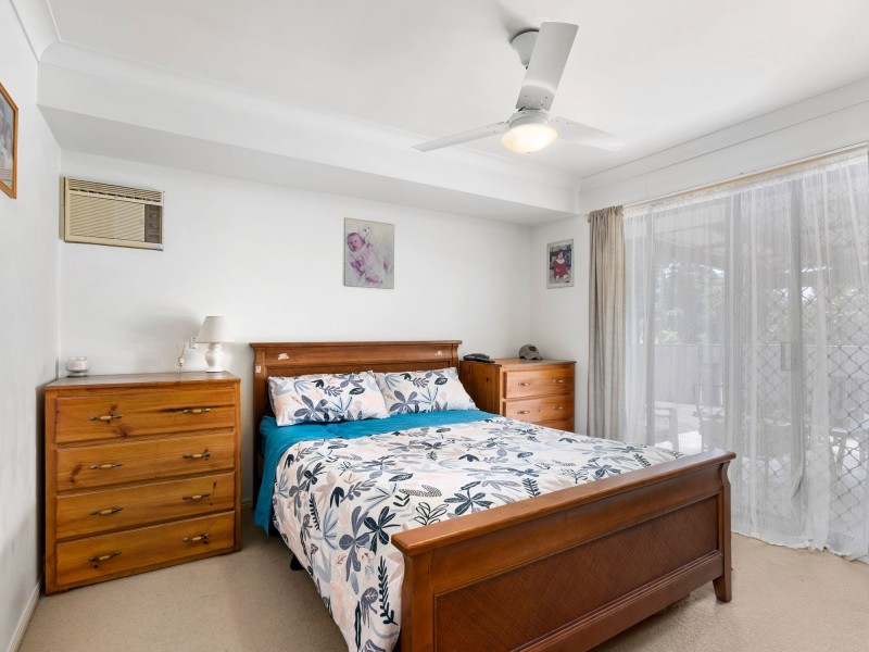 1 Barrs Avenue, Oxenford QLD 4210