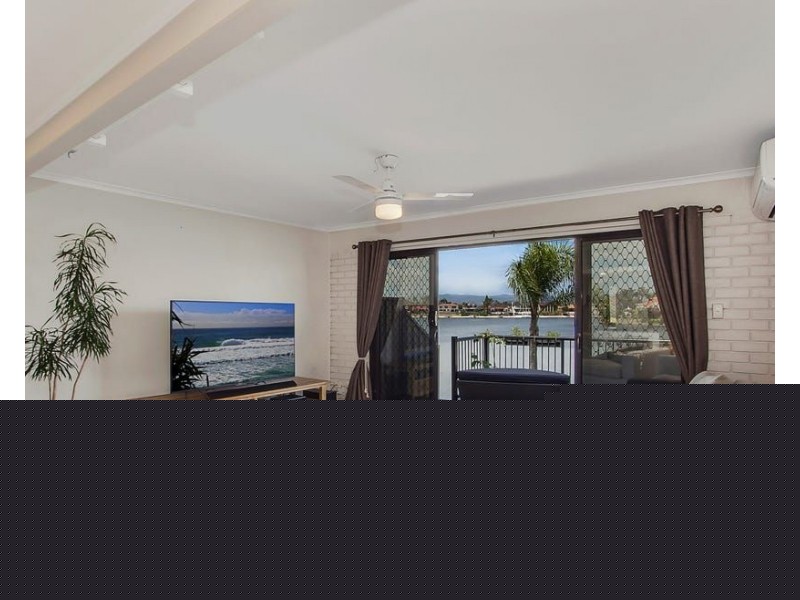 9/17 Duet Drive, Mermaid Waters QLD 4218