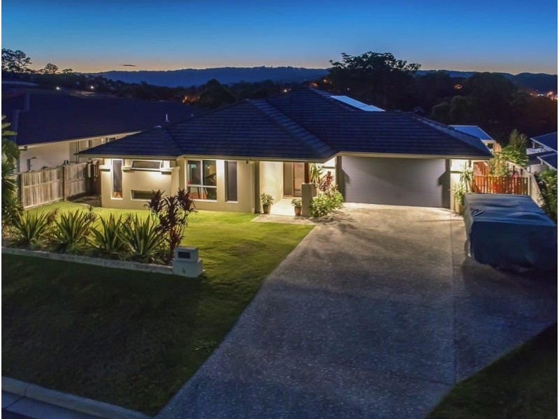 4 Allington Circuit, Maudsland QLD 4210