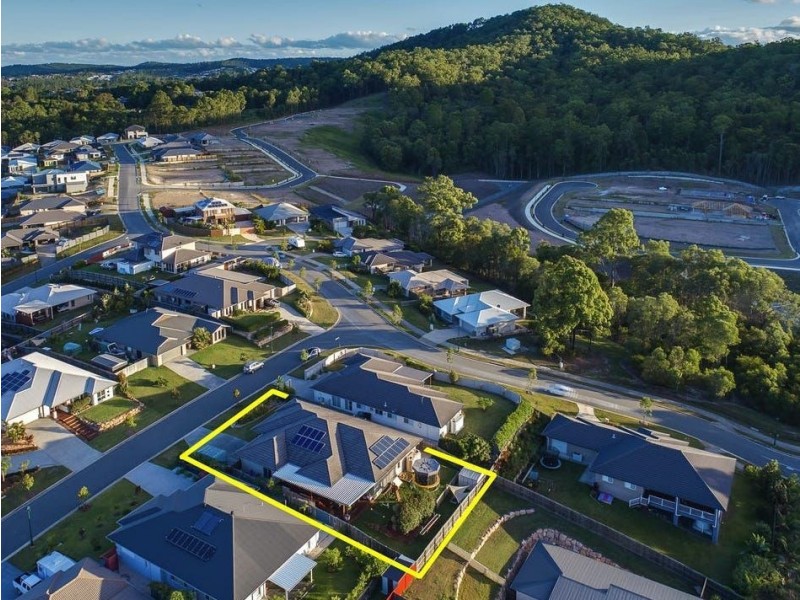 4 Allington Circuit, Maudsland QLD 4210