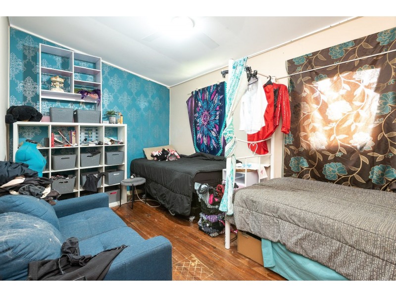 36 Bognuda street, Bundamba QLD 4304