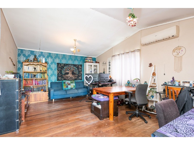 36 Bognuda street, Bundamba QLD 4304