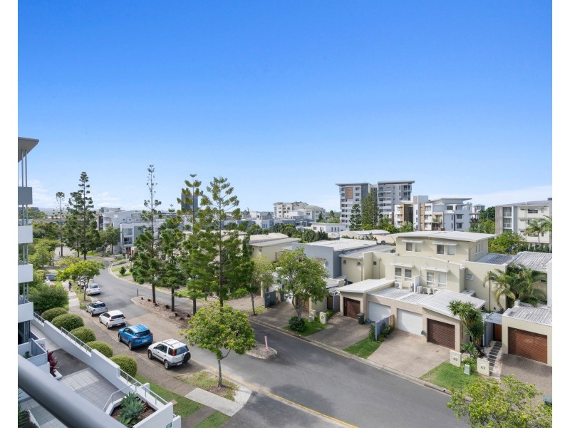 121/60 Riverwalk Avenue, Robina QLD 4226