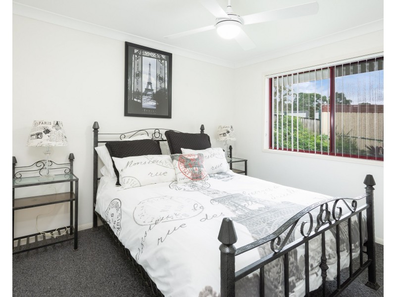 47 Barrs Ave, Oxenford QLD 4210