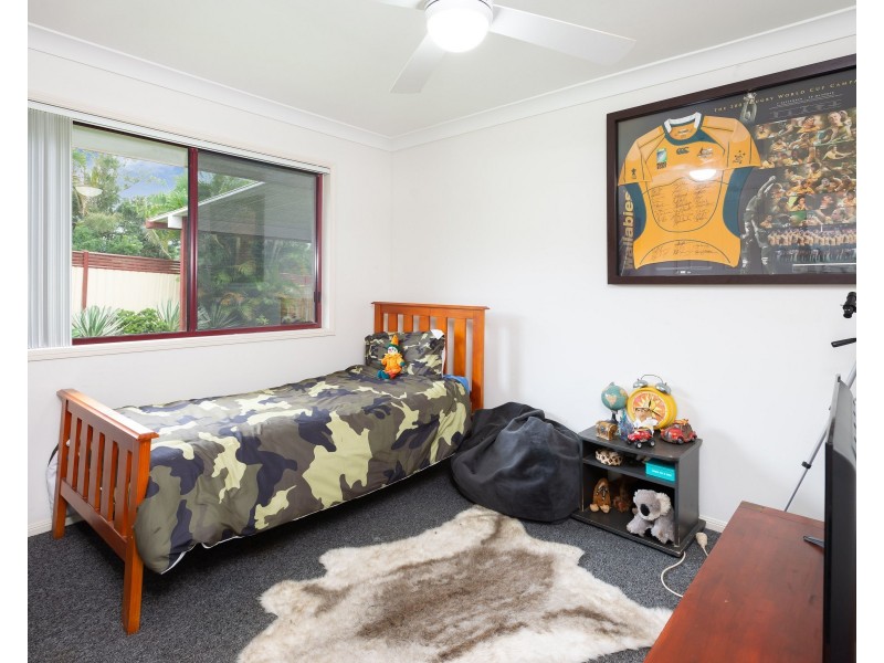 47 Barrs Ave, Oxenford QLD 4210