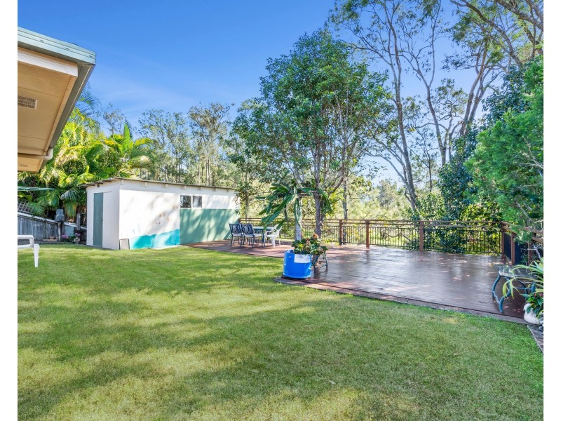 8 Silverpine Crescent, Oxenford QLD 4210