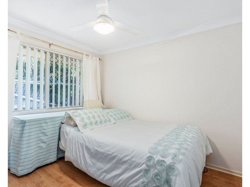 8 Silverpine Crescent, Oxenford QLD 4210