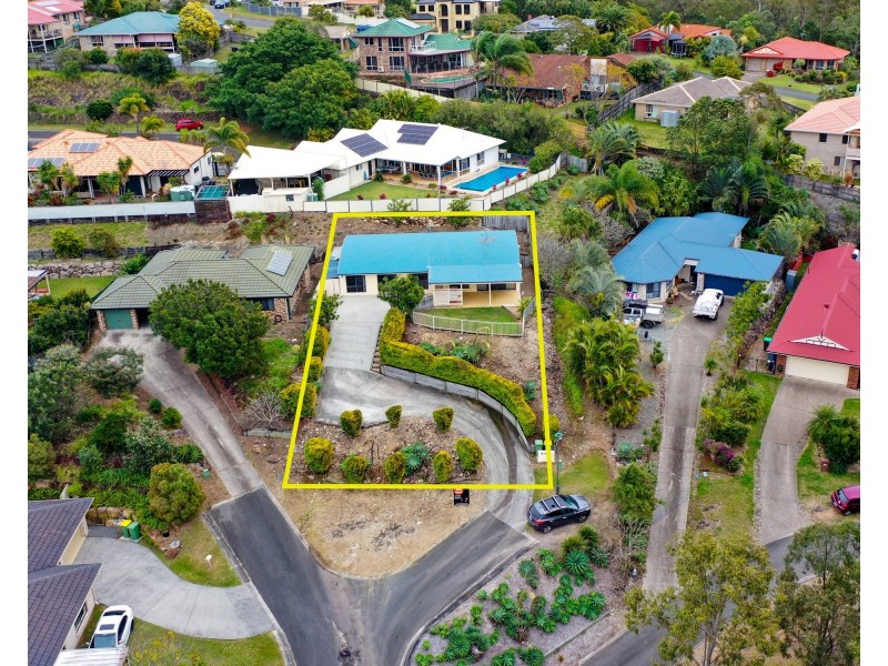 8 Kings Lane, Edens Landing QLD 4207