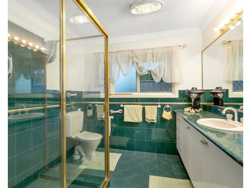 16 Litsea Court, Reedy Creek QLD 4227