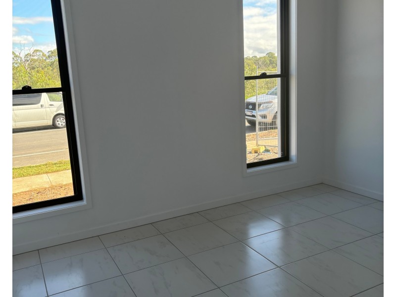 73 Foreshore Street, Coomera QLD 4209