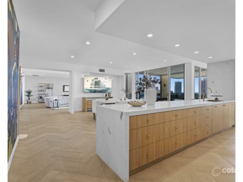 63/53 Darrambal Street, Chevron Island QLD 4217