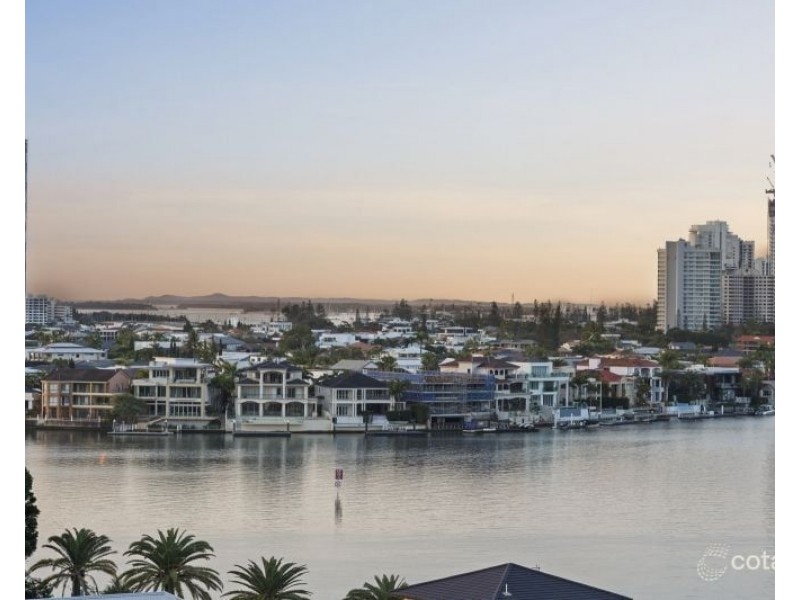 63/53 Darrambal Street, Chevron Island QLD 4217