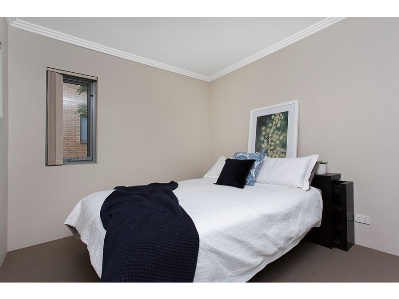 4/33 Martin Place, Mortdale NSW 2223