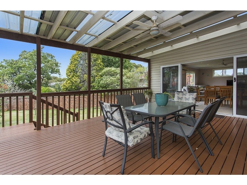 38 Parklands Ave, Heathcote NSW 2233