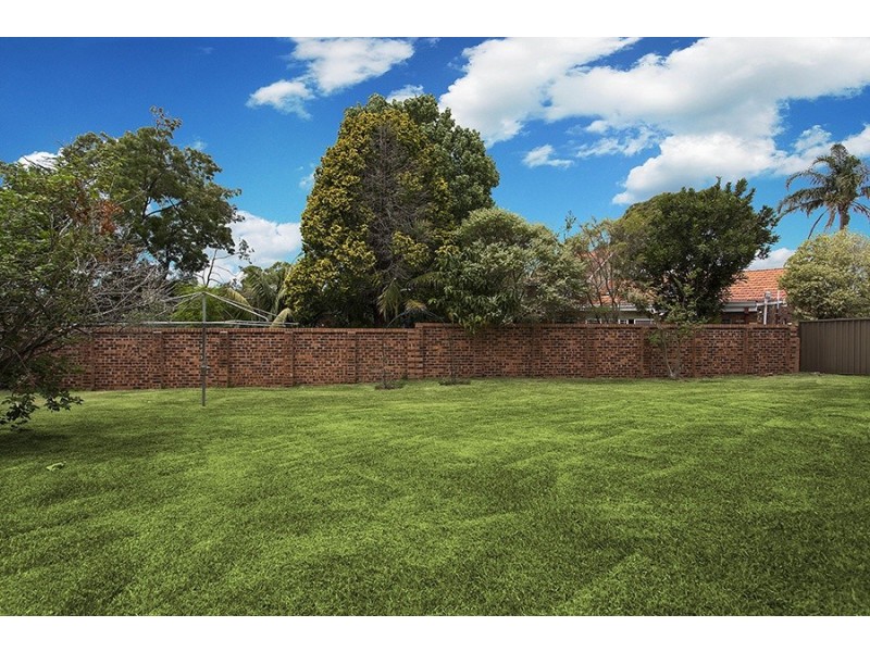 38 Parklands Ave, Heathcote NSW 2233