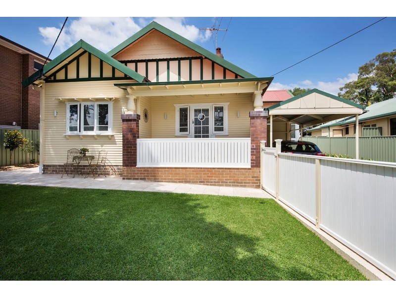 1/22 Chipilly Avenue, Engadine NSW 2233