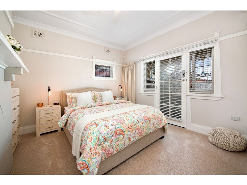 1/22 Chipilly Avenue, Engadine NSW 2233