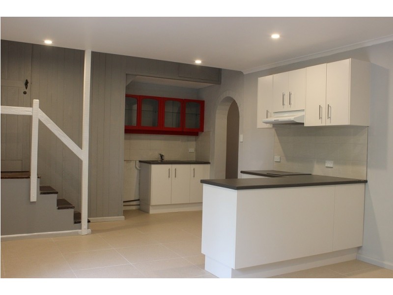 8A Kent Street, Heathcote NSW 2233