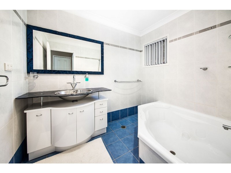 17 Shearwater Avenue, Woronora Heights NSW 2233