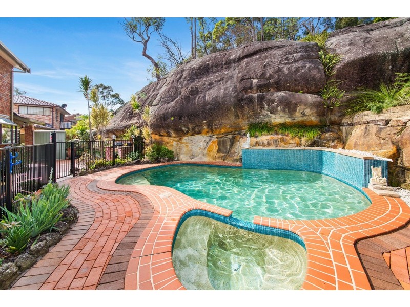 17 Shearwater Avenue, Woronora Heights NSW 2233