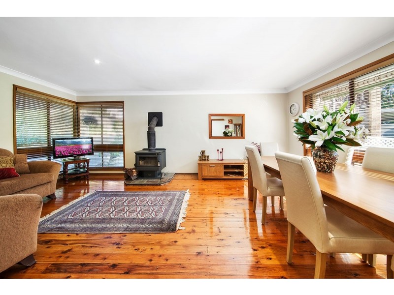 16 Coombah Place, Engadine NSW 2233