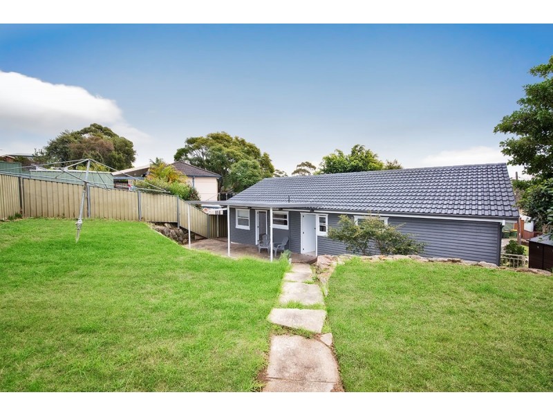 4 Tarcoola Place, Engadine NSW 2233