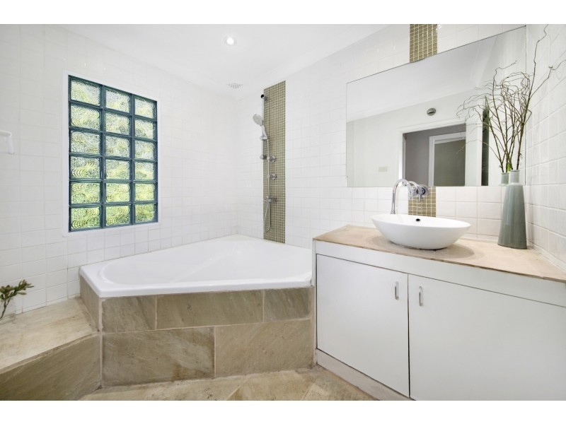 94 Sladden Road, Yarrawarrah NSW 2233