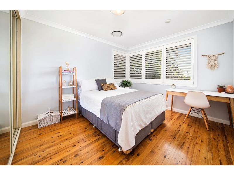 54 Laurina Ave, Yarrawarrah NSW 2233