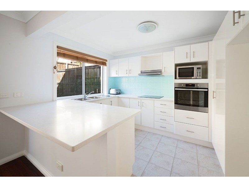 8 Oakwood Way, Menai NSW 2234