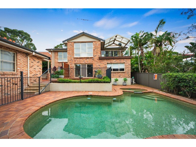 13 Quarrion Place, Woronora Heights NSW 2233
