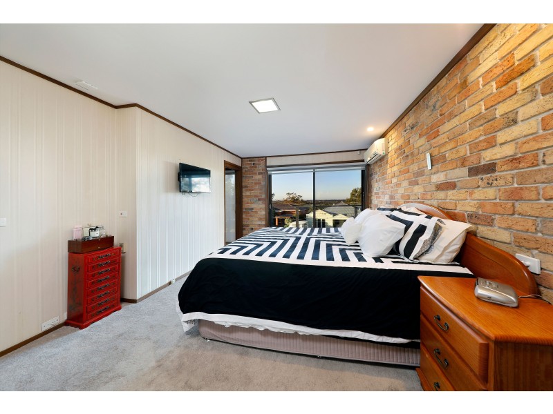 1 Dumbarton Place, Engadine NSW 2233