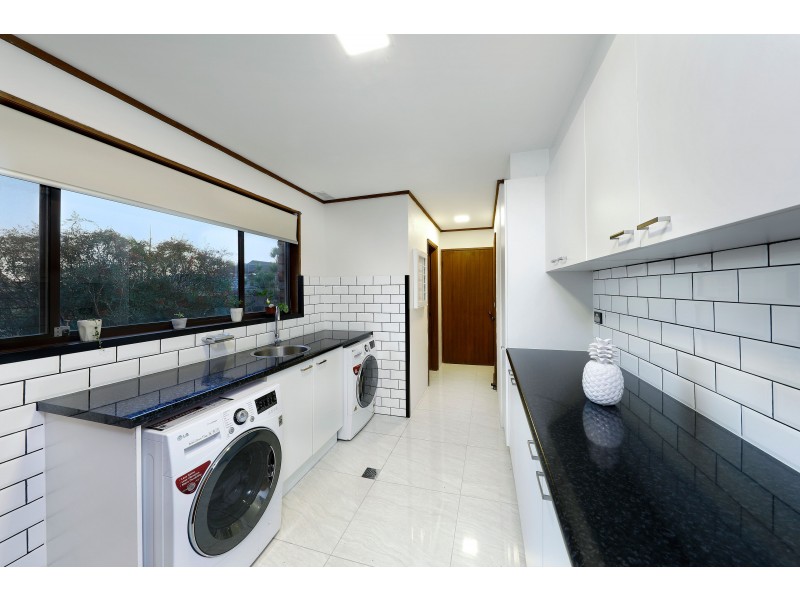 1 Dumbarton Place, Engadine NSW 2233