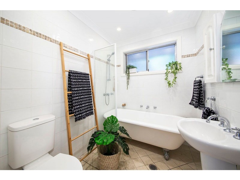 10 Burraddar Avenue, Engadine NSW 2233