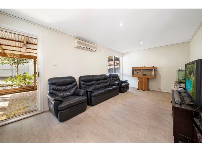 27 Higgerson Avenue, Engadine NSW 2233