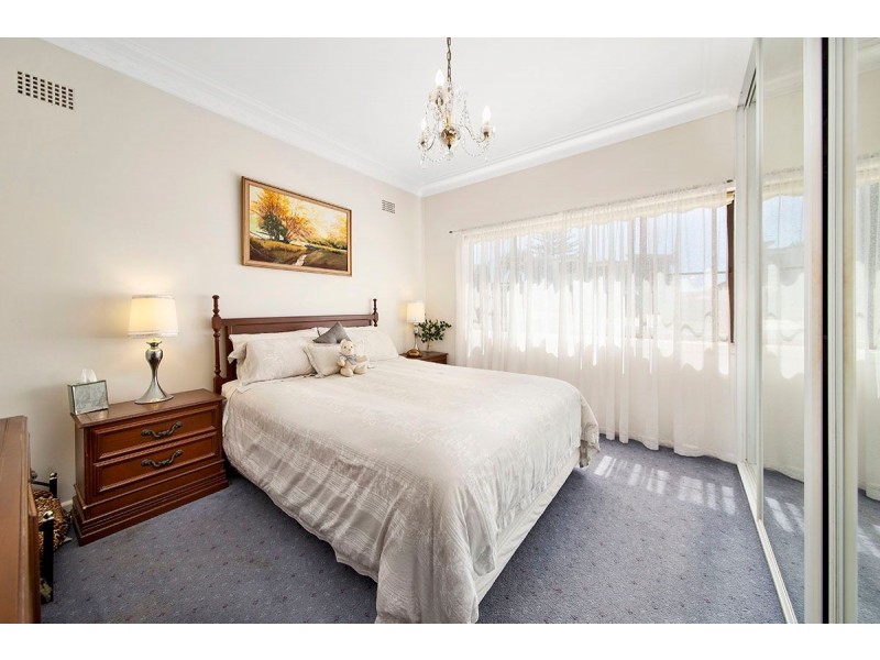 66 Forbes Crescent, Engadine NSW 2233