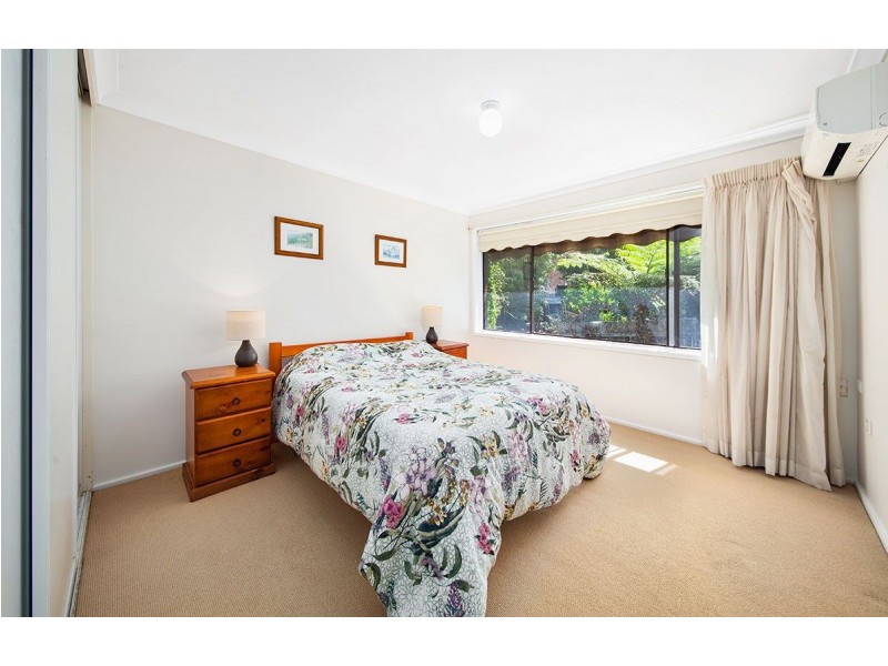 27 Dumbarton Place, Engadine NSW 2233