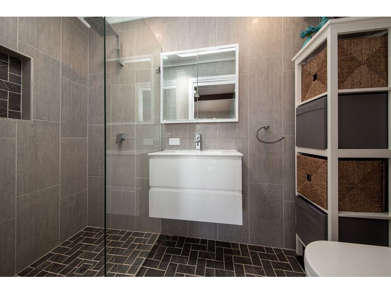 10 Electra Street, Heathcote NSW 2233