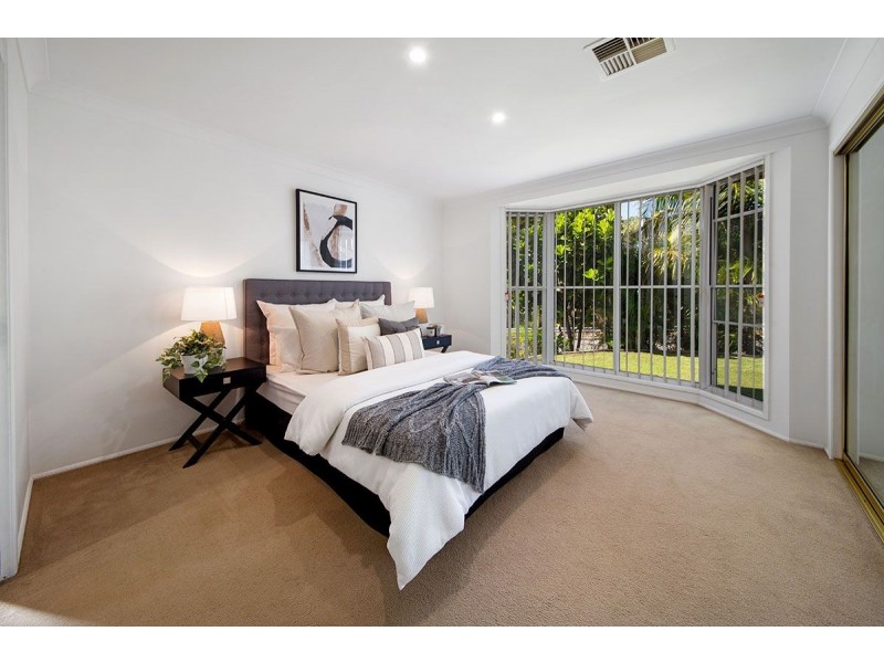 8 Mannikin Drive, Woronora Heights NSW 2233