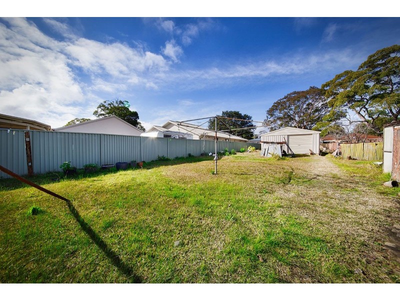14 Martin Street, Heathcote NSW 2233
