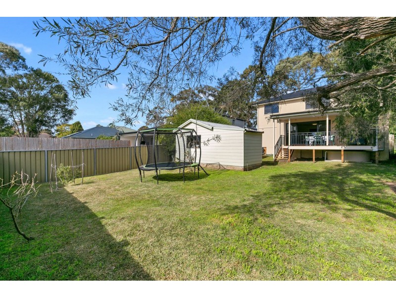 53 Bullecourt Avenue, Engadine NSW 2233