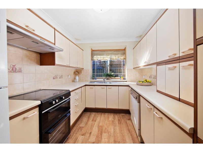 2/124 Wilson Parade, Heathcote NSW 2233