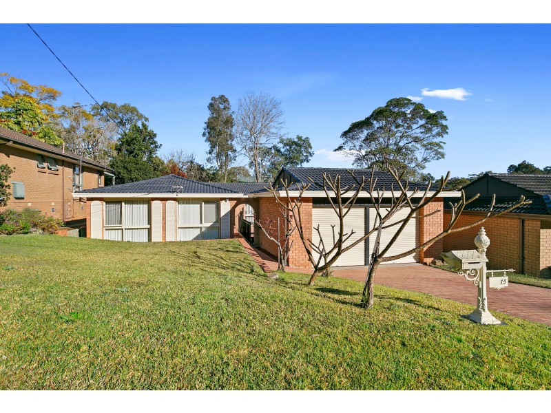 19 Electra Street, Heathcote NSW 2233