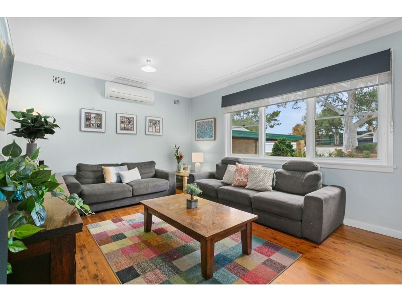 221 Woronora Road, Engadine NSW 2233