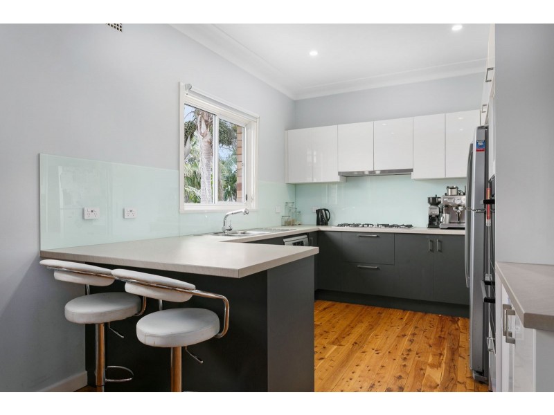 221 Woronora Road, Engadine NSW 2233