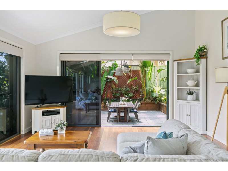 92 Ninth Avenue, Loftus NSW 2232