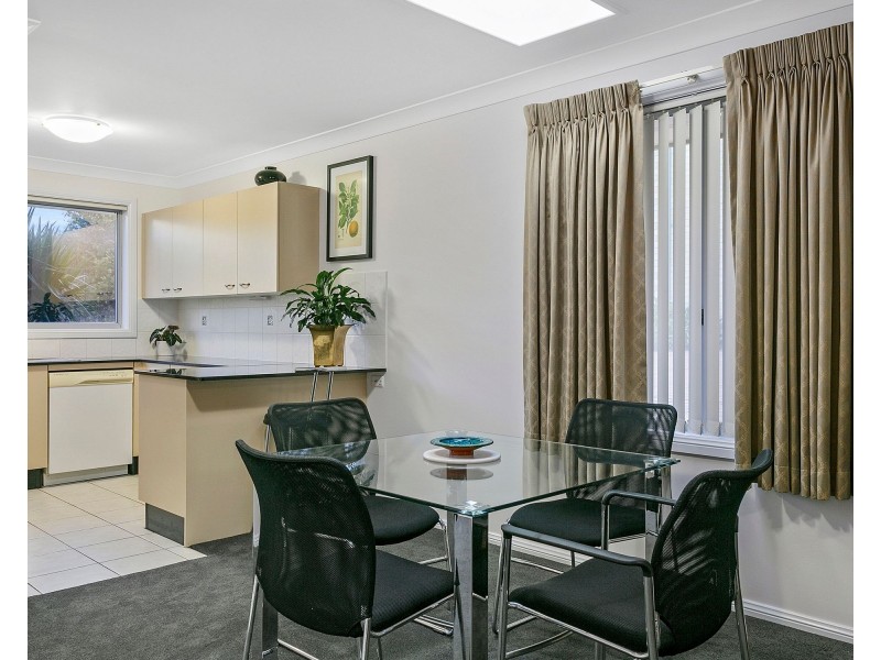 2/62-64 Old Bush Road, Yarrawarrah NSW 2233